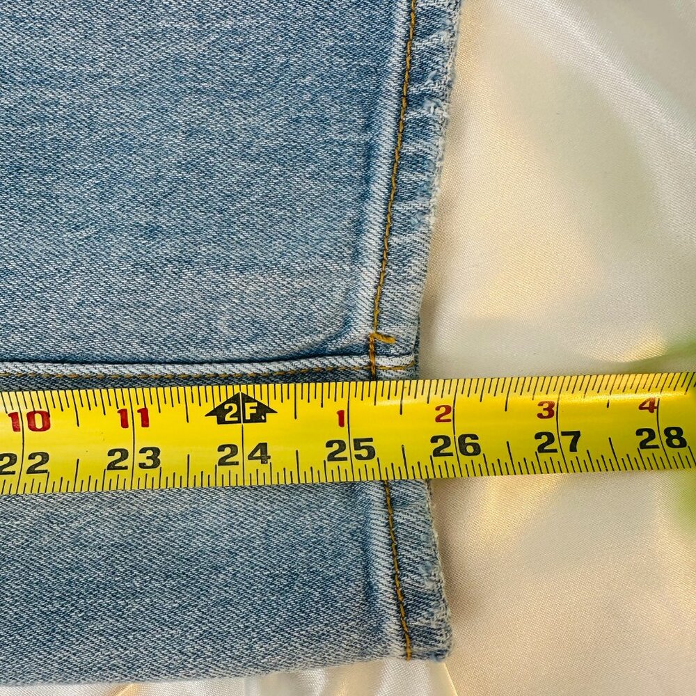 Joe's Jeans Light Blue Boyfriend Jeans - Picture 12 of 13